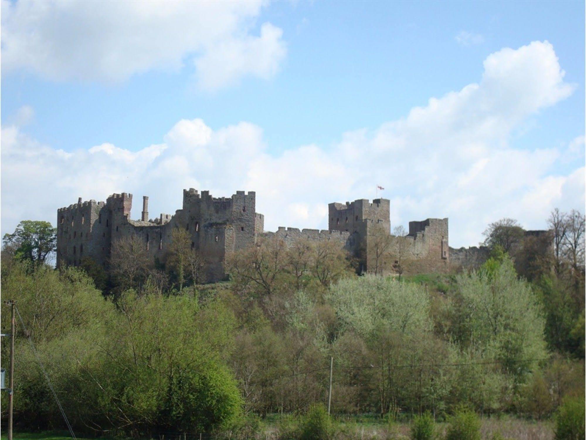 The Cliffe At Dinham Hotel Ludlow Bagian luar foto